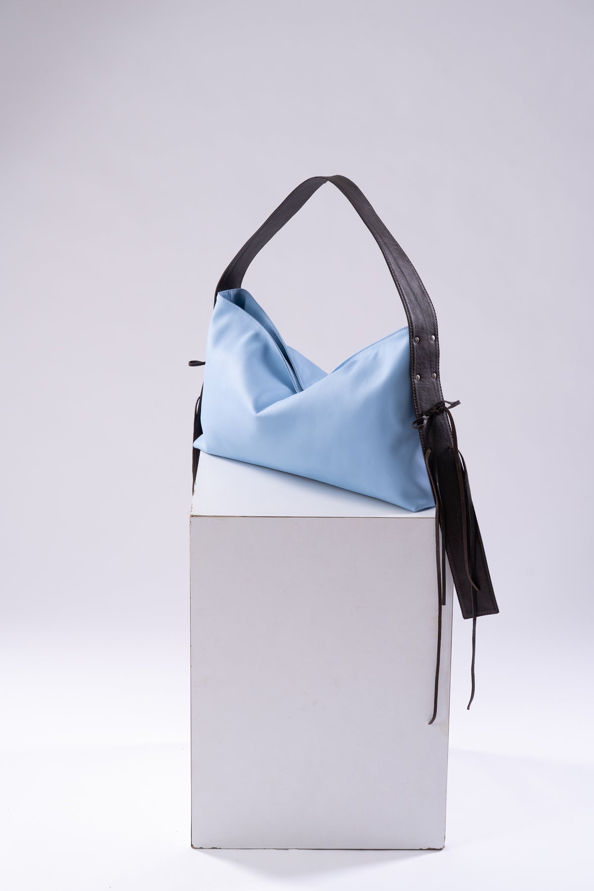 The Lola Slouch – Contrast Blue