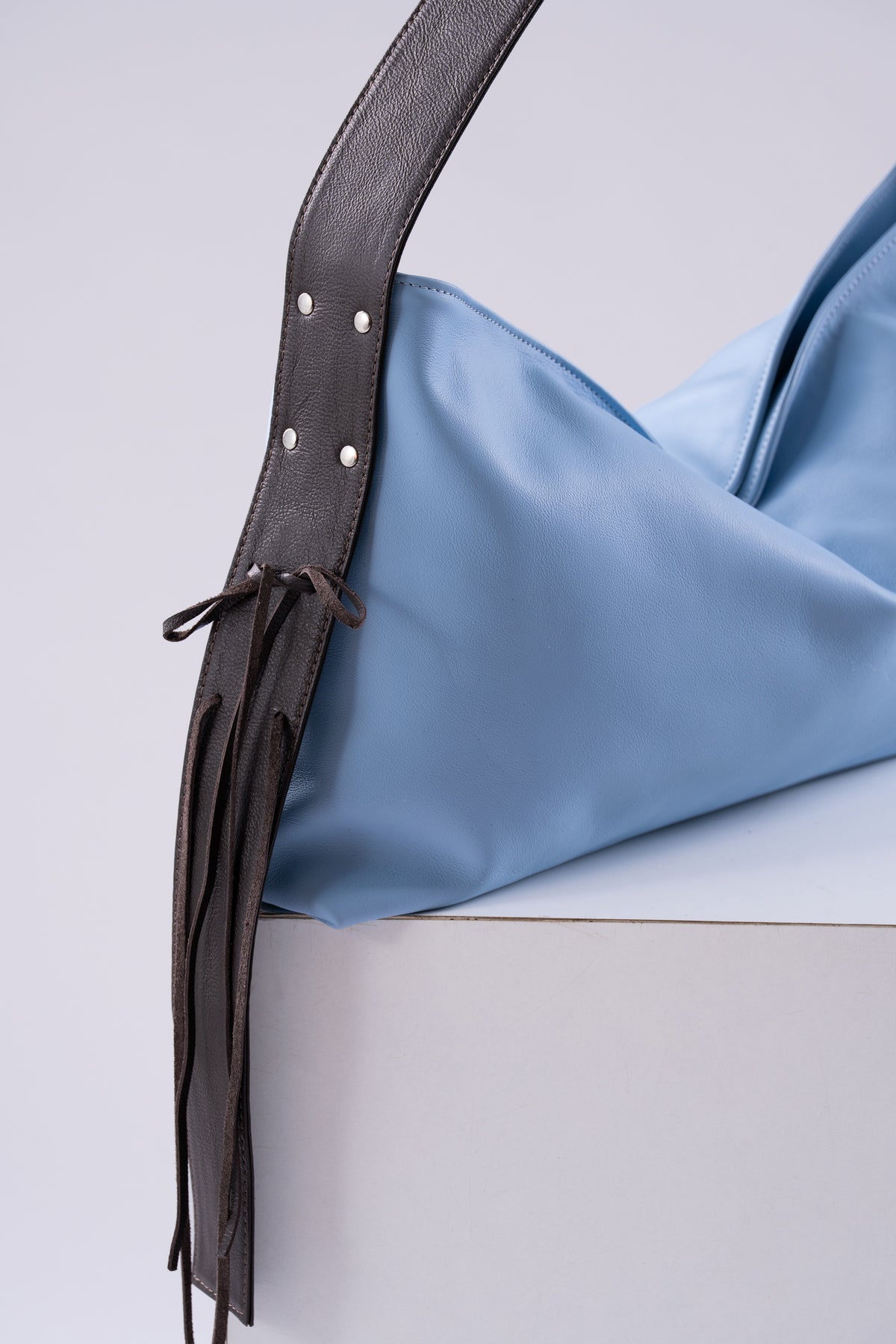 The Lola Slouch – Contrast Blue